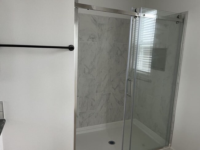 Building Photo - 4208 Long Lake Way