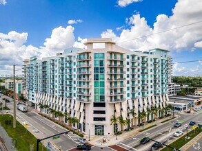Building Photo - 140 S Dixie Hwy