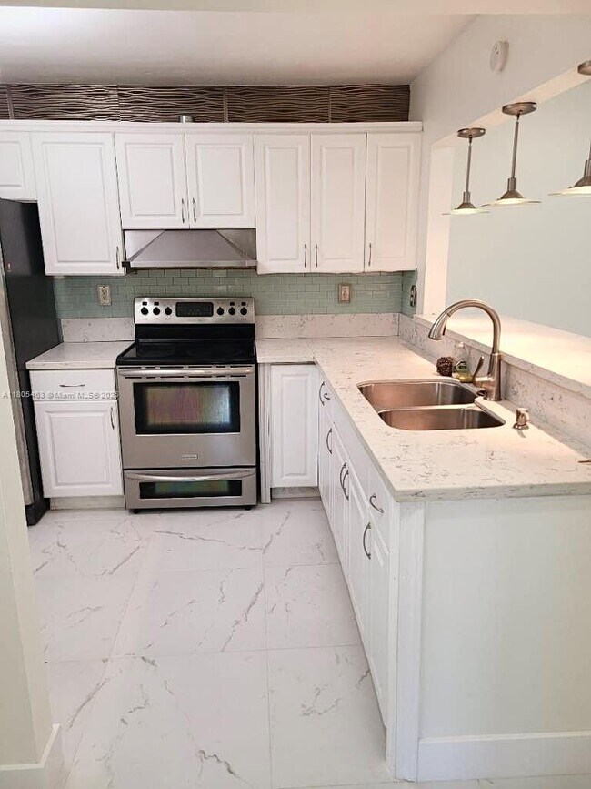 Foto del edificio - 7480 NW 17th St