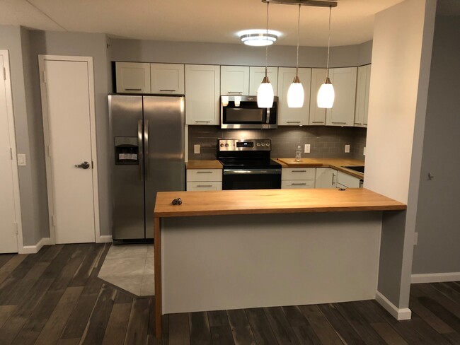 Foto del edificio - 221 Beach 80th St