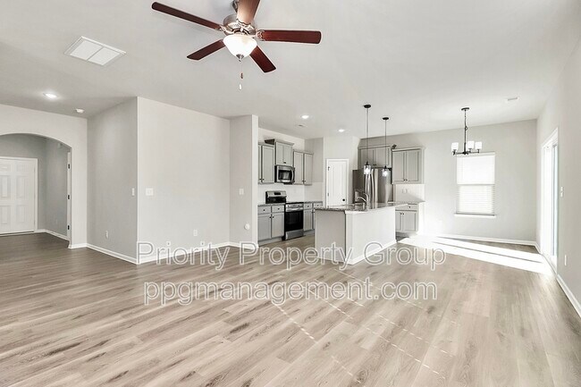 Foto del edificio - 9054 Stoney Waters Ct