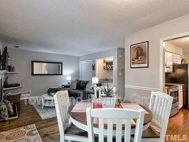 Building Photo - 620 Applecross Dr