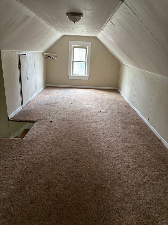 Foto del edificio - Section 8 Accepted! Spacious Newly Renovat...