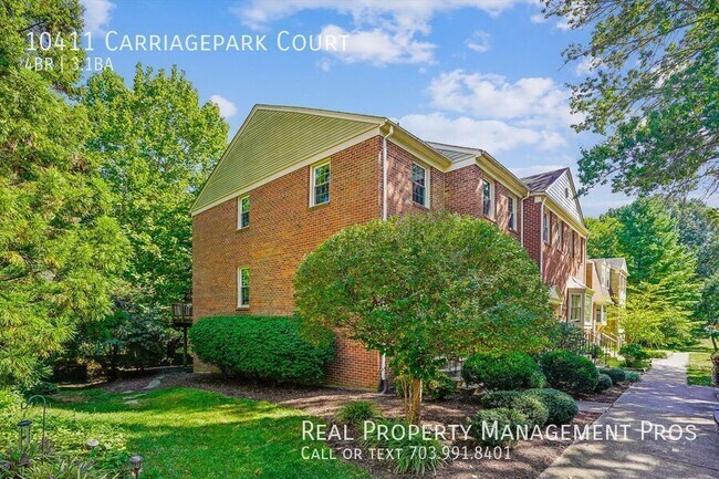 Building Photo - 10411 Carriagepark Ct