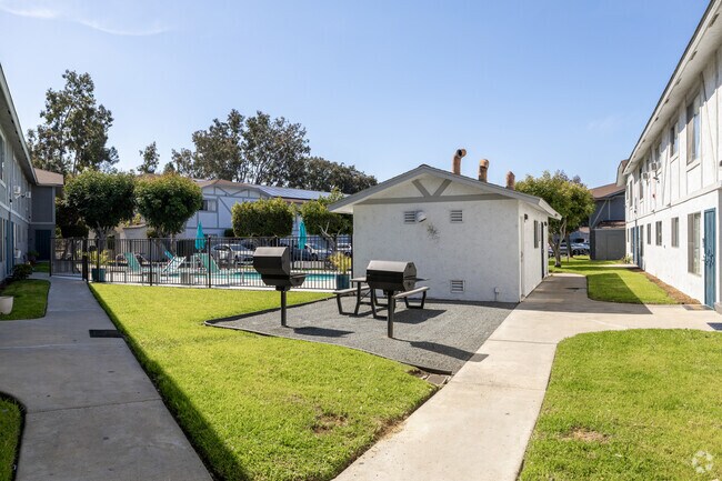 Picnic Area - View Apartments