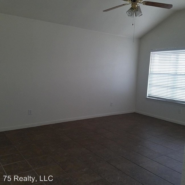 Building Photo - 3015 Cantabrian Dr