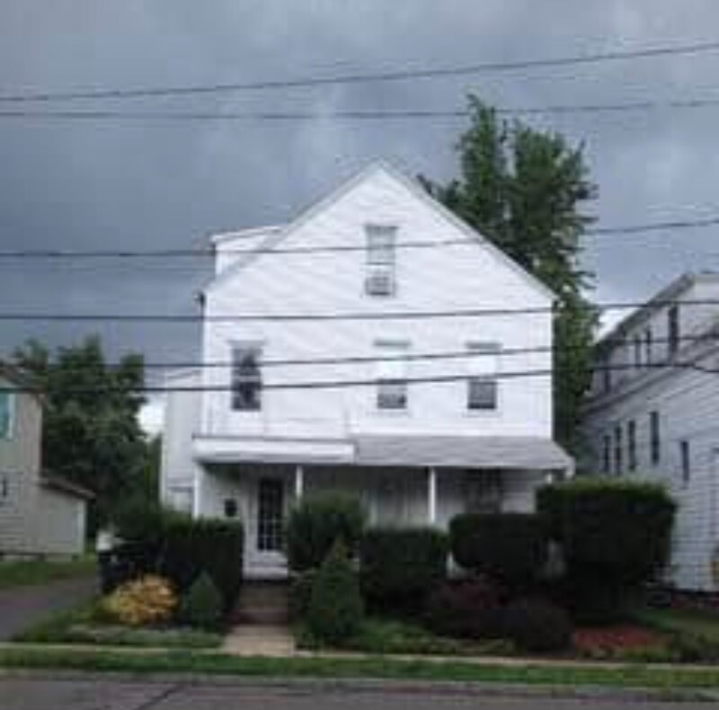 Primary Photo - 46 Fairview St