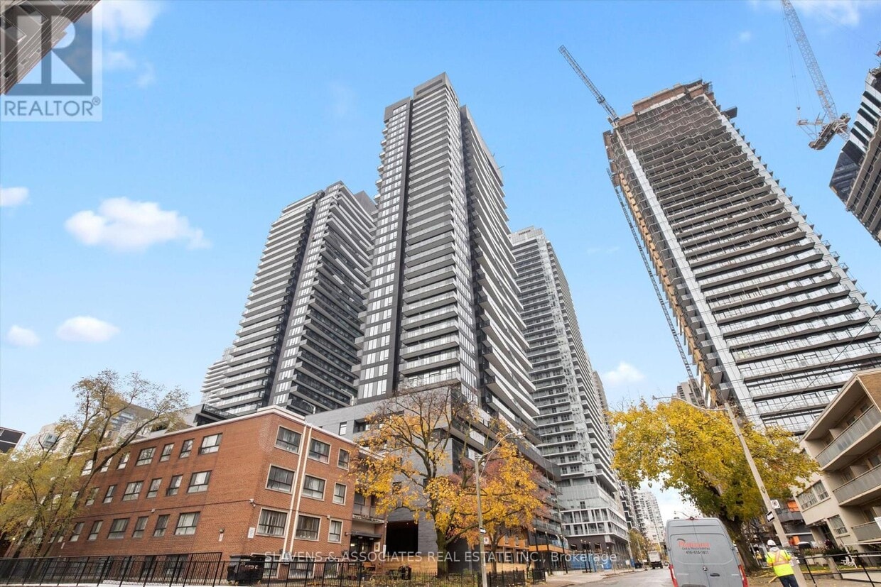 Photo principale - 127 Broadway Ave