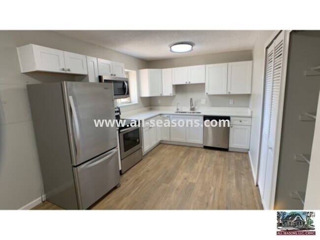 Photo - One level living for this fantastic ranche... House