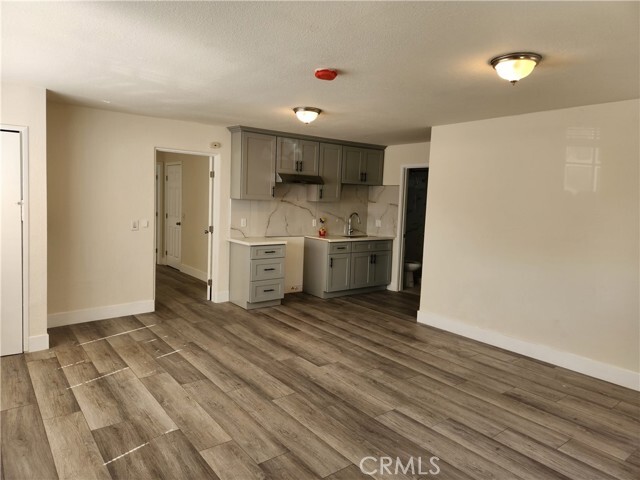 Building Photo - 5402 N Duxford Ave