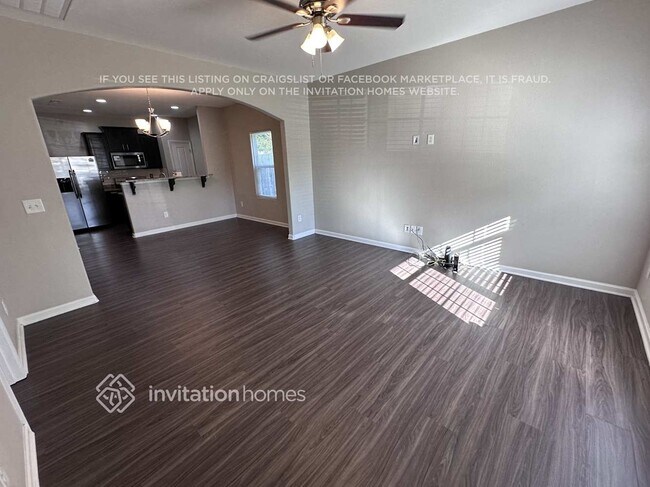 Foto del edificio - 4564 Merryvale Forest Dr