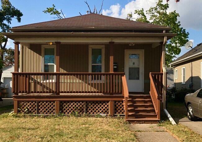 Foto del edificio - 806 D Ave NW