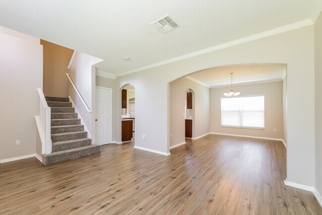 Building Photo - 1026 Cannock Dr