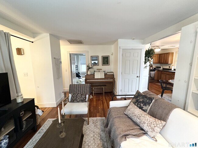 Foto del edificio - 345 Main St