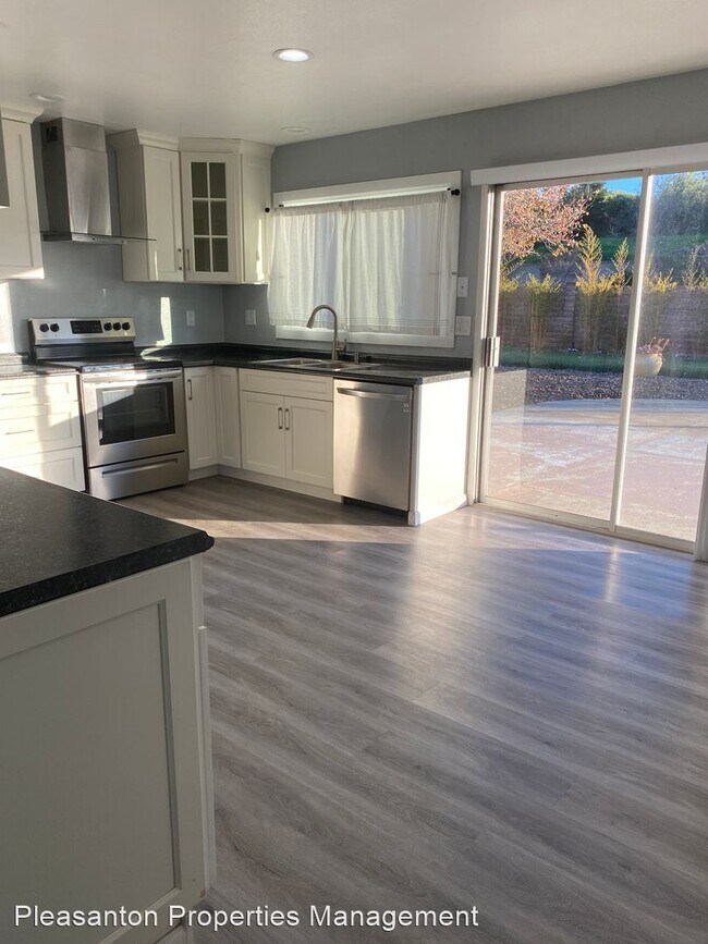 Foto del edificio - 3 br, 2 bath House - 1671 Heidelberg Dr.