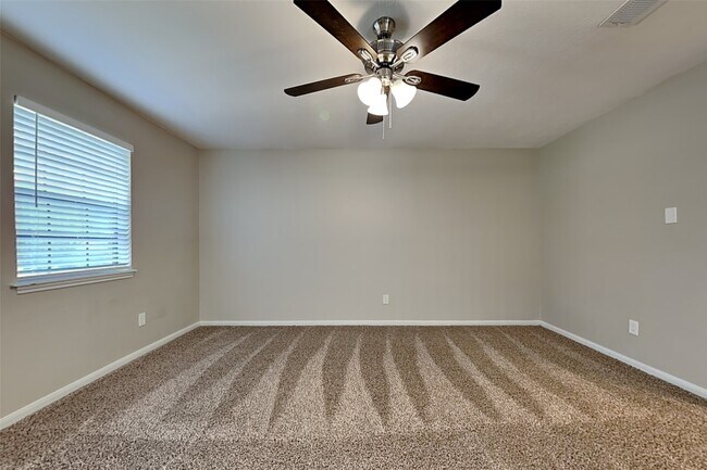 Foto del edificio - 12522 Lusterleaf Dr