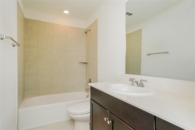 Foto del edificio - 5648 Rockrose Ln