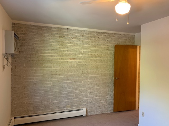 Asthetic Masonry Bedroom accent, Fan AC - 938 Ludlow Ave