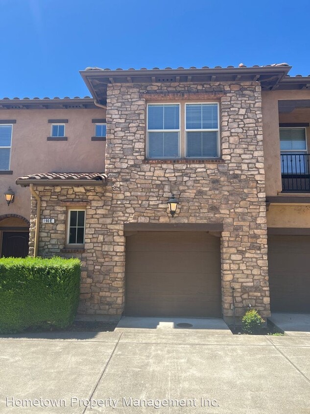 190 Healdsburg Ave, Cloverdale, CA 95425 House Rental in Cloverdale, CA