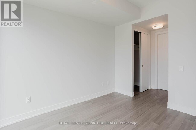 Photo du bâtiment - 664-664 Spadina Ave.