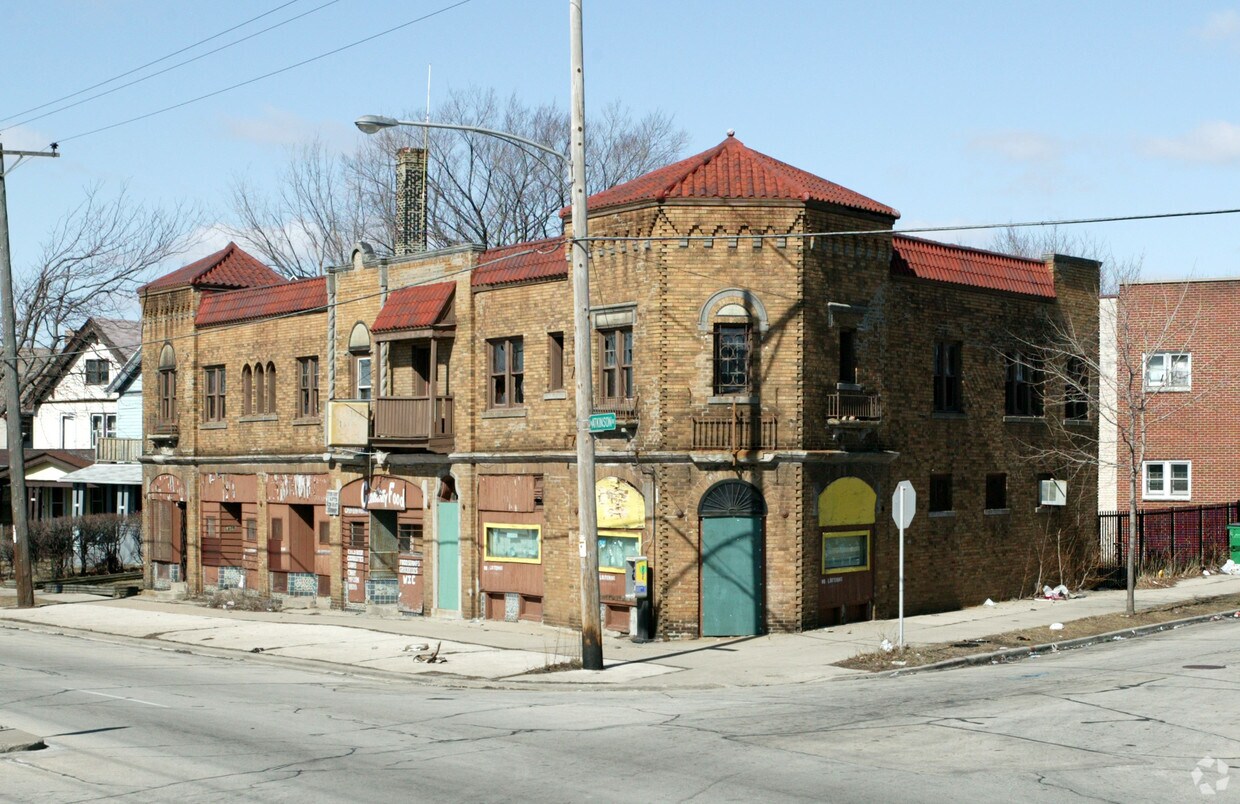 Building Photo - 1306-1318 W Atkinson Ave