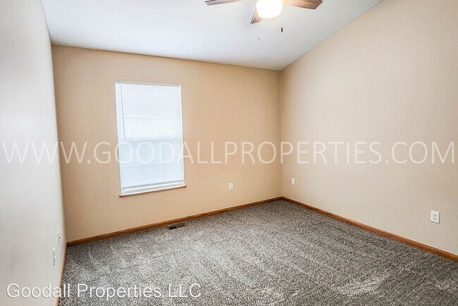Foto del edificio - 2 br, 2 bath House - 1128 Flagstone Ln