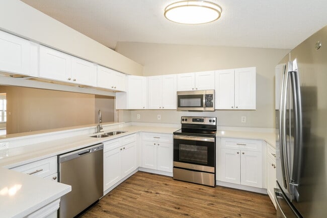 Building Photo - 28507 Tall Grass Dr