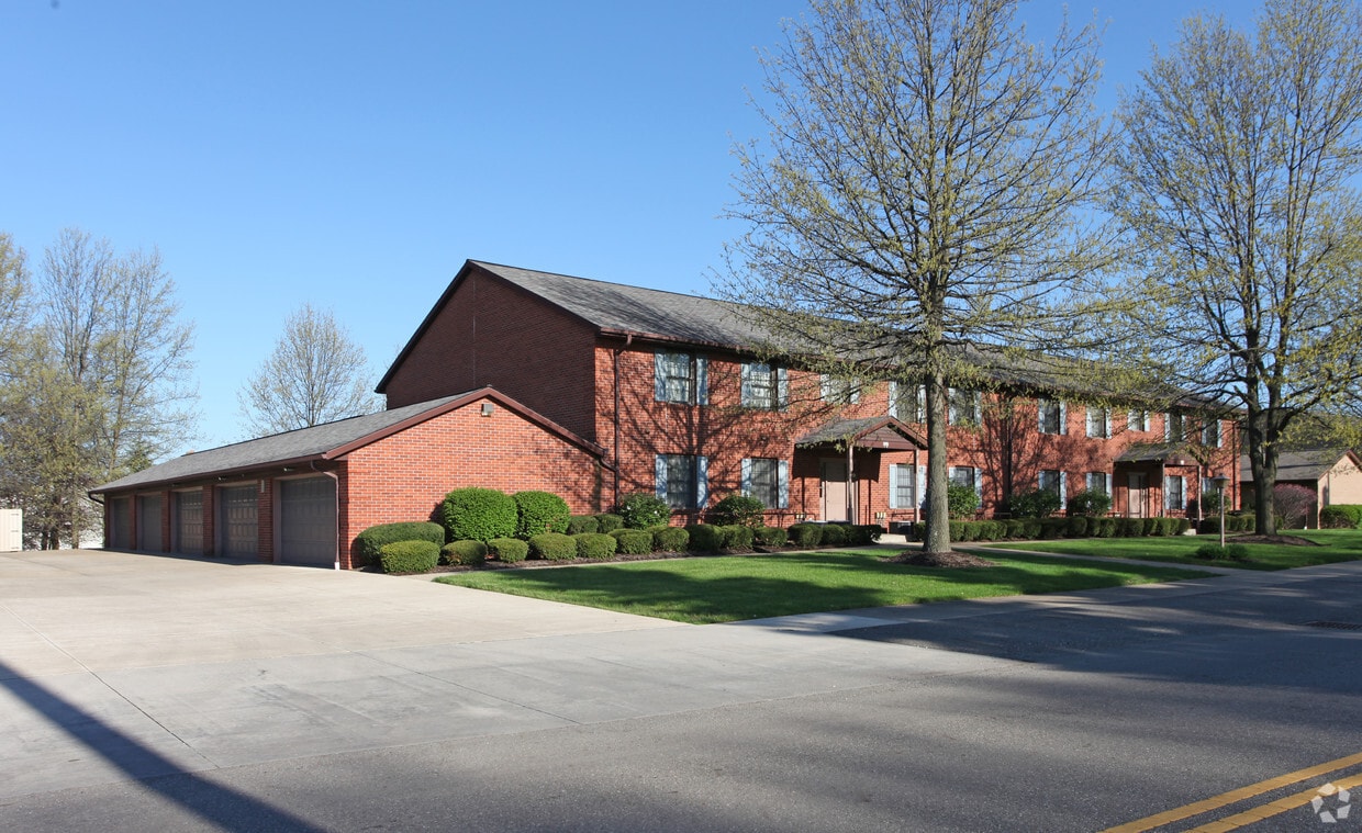 Building Photo - School Apartments