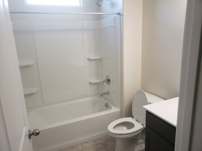 2nd Bathroom - 18874 W Jefferson St