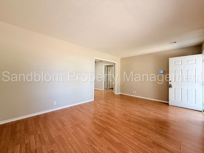 Building Photo - 35 S Joplin Ave
