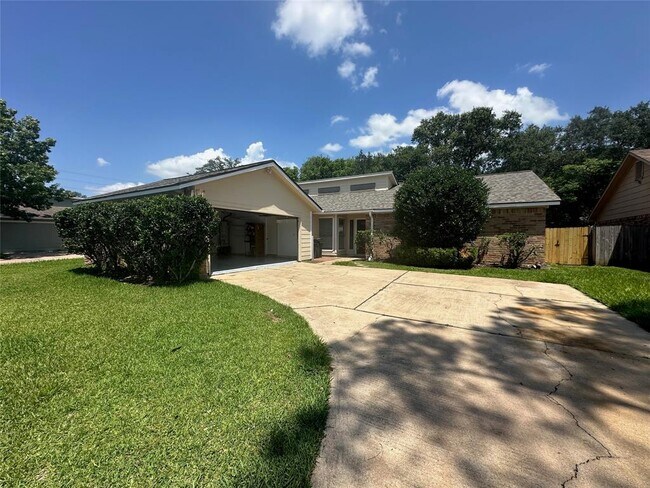Foto del edificio - 2711 Colony Dr