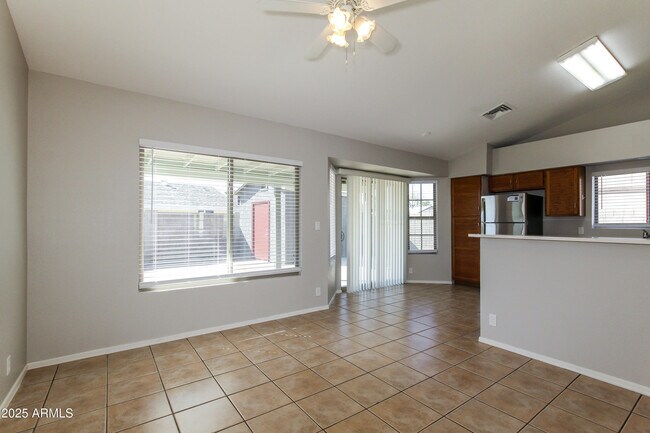 Building Photo - 6653 N 84th Ln