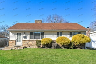 Building Photo - 31 Mercury Dr