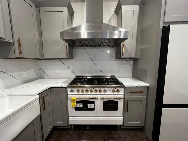 Foto del edificio - 4819 Main St