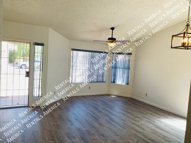 Foto del edificio - 12240 S 45th St