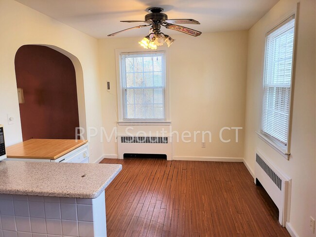 Building Photo - 4 bedroom - Single Family Home for Rent in...