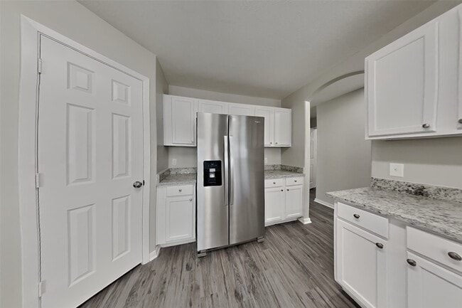 Building Photo - 6607 Portlick Dr