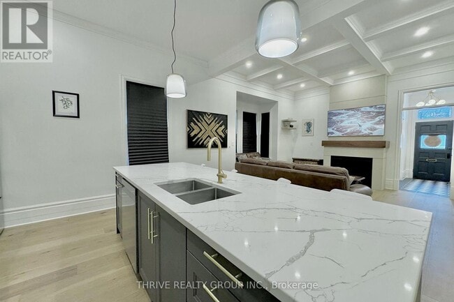 Photo du bâtiment - 16 Horn St