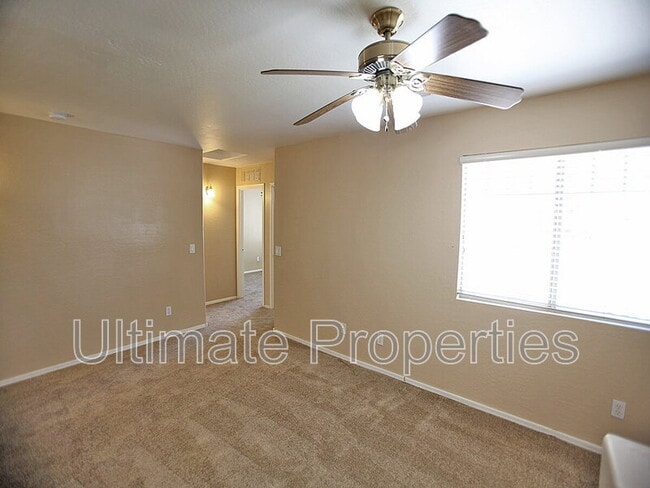 Foto del edificio - 12915 W Lawrence Ct