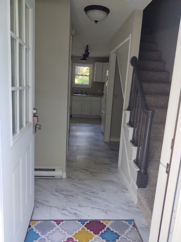 Building Photo - 3113 Evergreen Cir