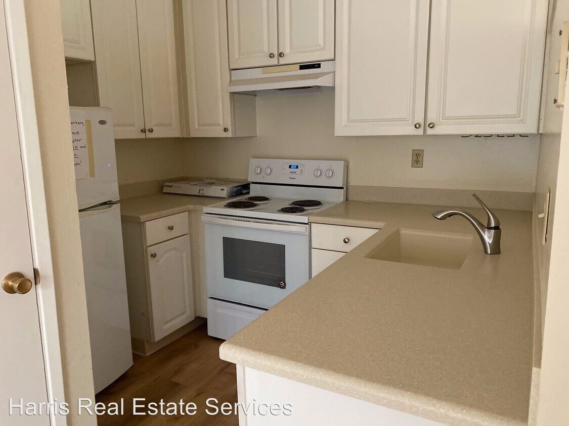 1133 Kottinger Dr Unit 1, Pleasanton, CA 94566 Room for Rent in