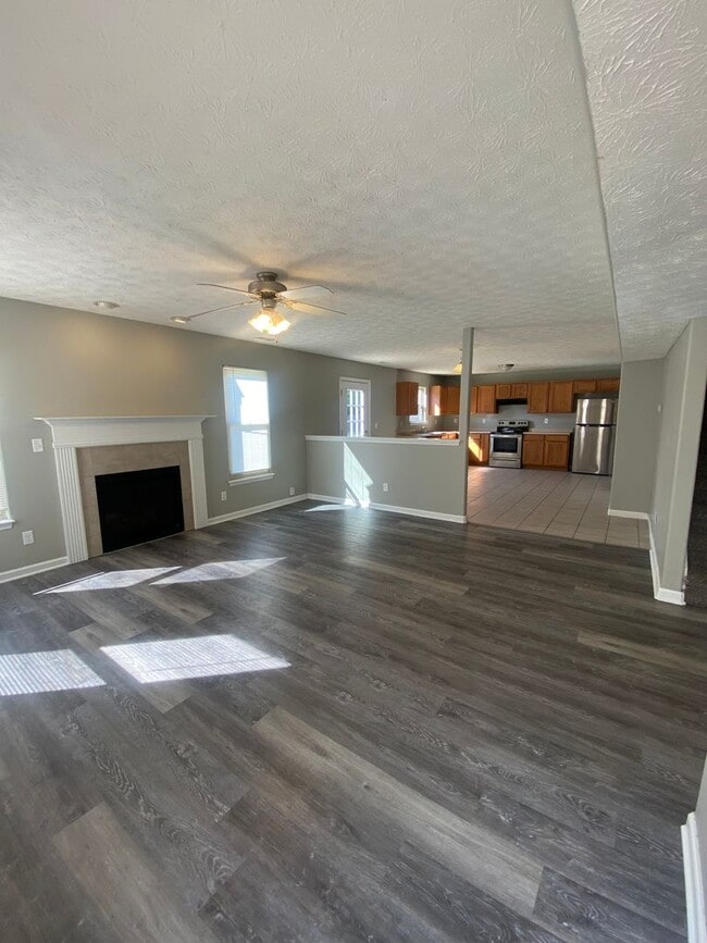 Building Photo - South Lafayette Modern and Spacious 4 Bed/...