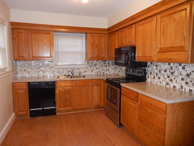 Foto del edificio - Large Colonial