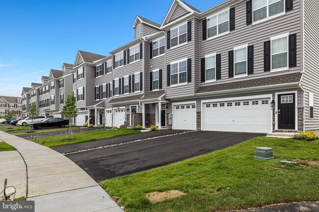 Foto del edificio - 468 Rederick Ln