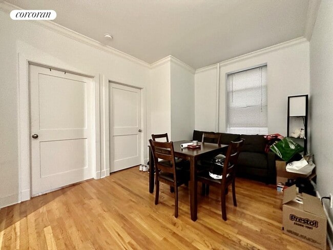 Building Photo - 313 W 114th St
