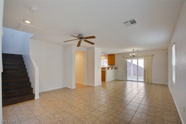 Foto del edificio - 9354 Weeping Water Ave
