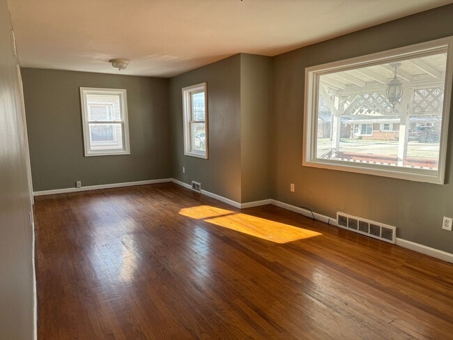 Foto del edificio - Beautiful 3 bedroom, 1 bathroom home in So...