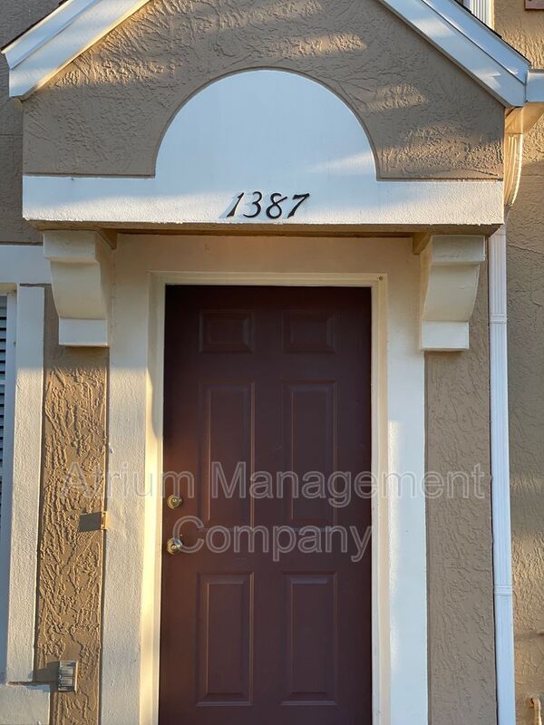 Foto del edificio - 1387 Hampton Park Ln