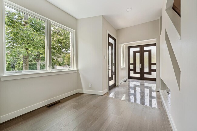 Foto del edificio - 3410 Garfield St NW