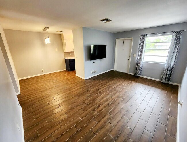 Foto del edificio - 1610 Shirley Ct